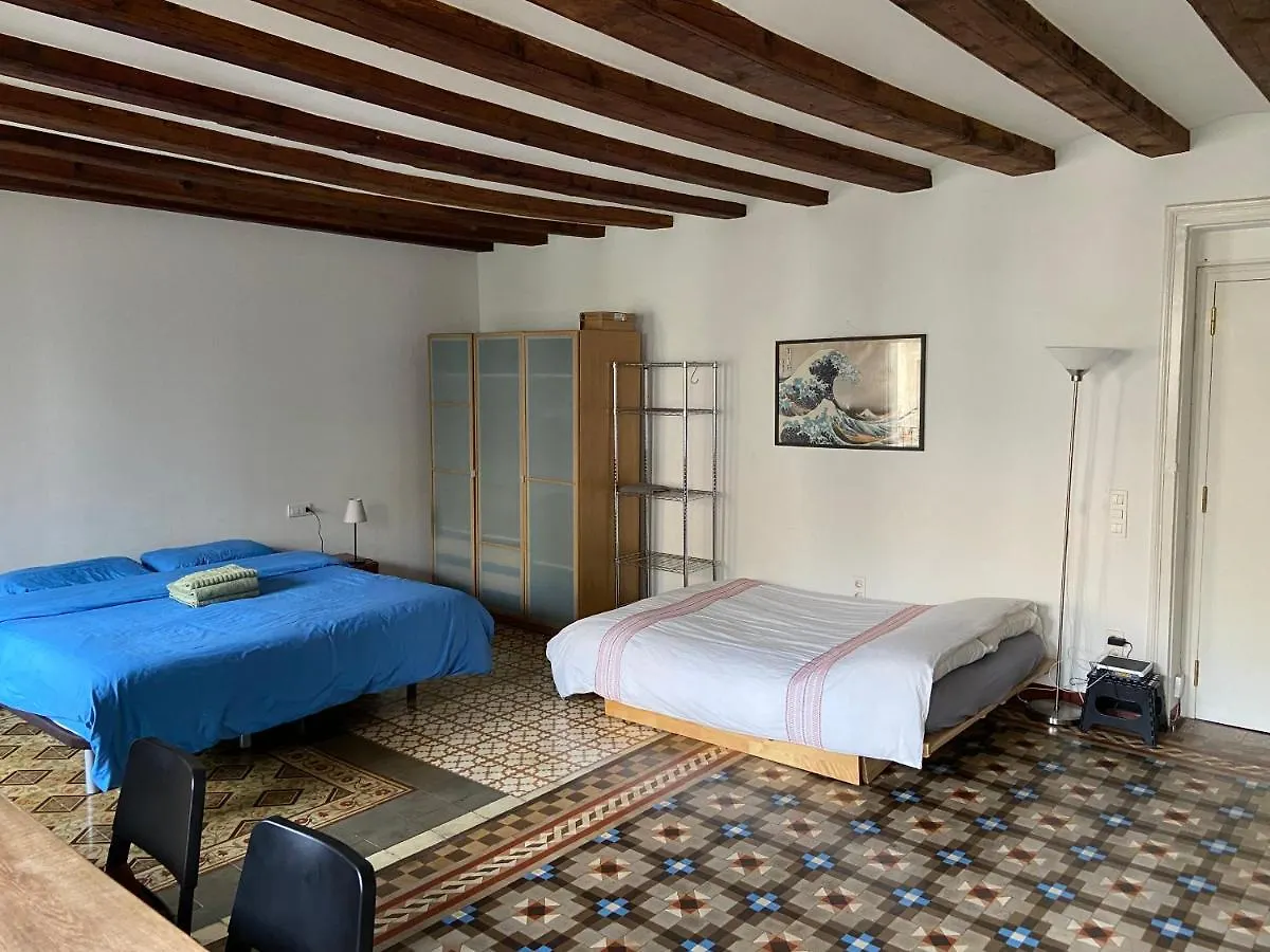 Lovely 2-Bed Apartment In Barcelonas Best Location Španělsko