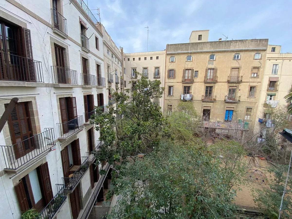 Lovely 2-Bed Apartment In Barcelonas Best Location Barcelona