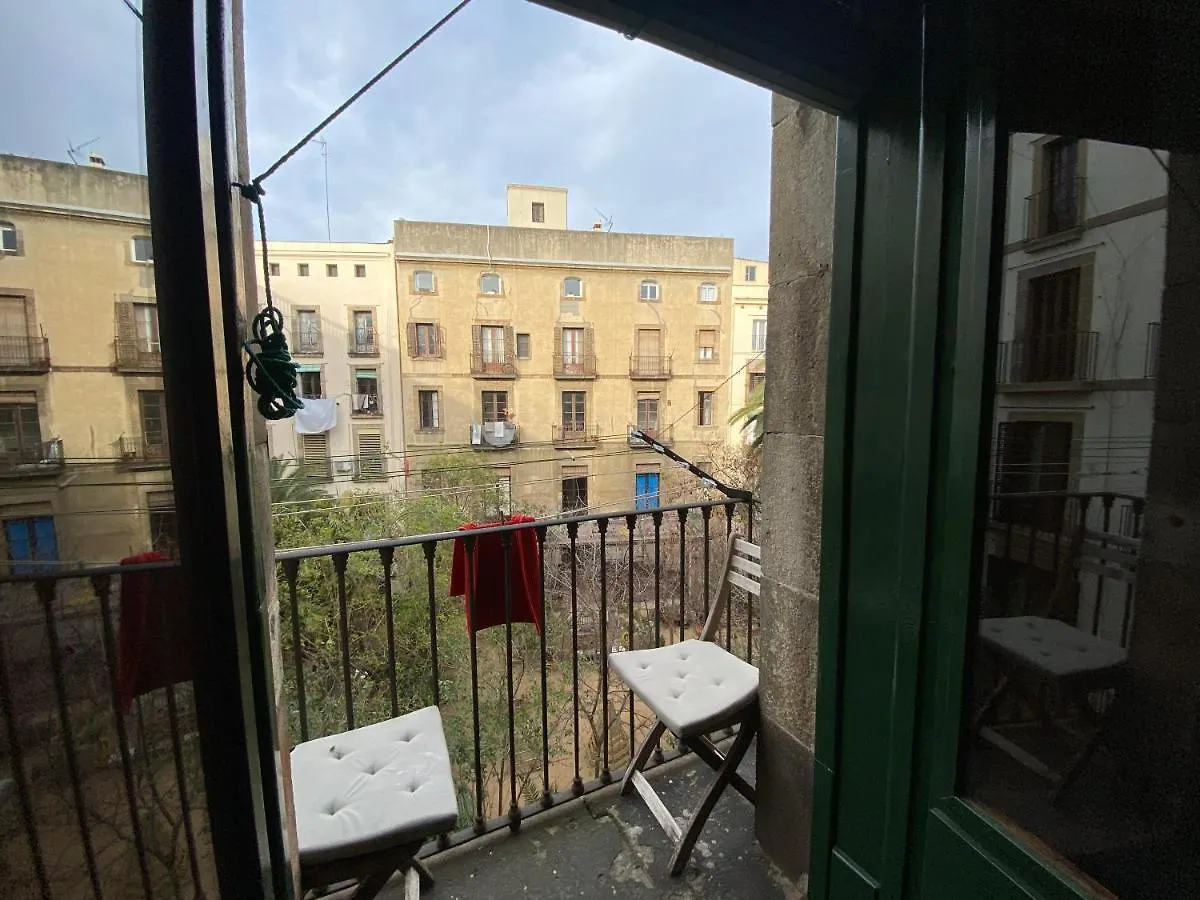 Lovely 2-Bed Apartment In Barcelonas Best Location Španělsko