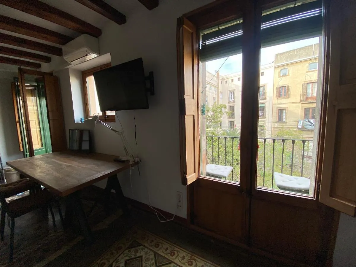 Lovely 2-Bed Apartment In Barcelonas Best Location